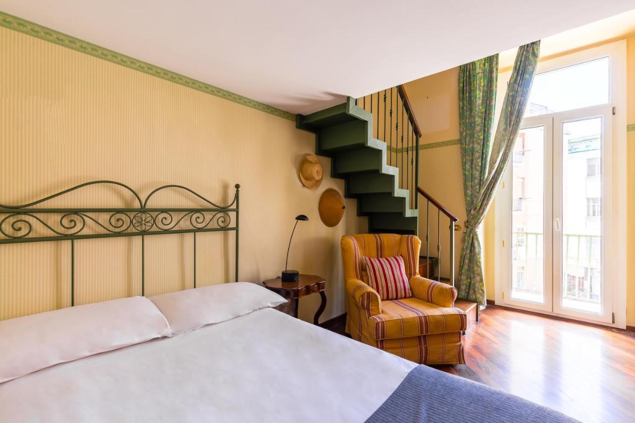 Grand Classic Apartment At San Martino By Napoliapartments Dış mekan fotoğraf