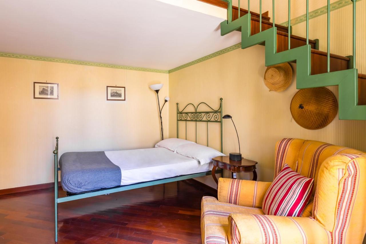 Grand Classic Apartment At San Martino By Napoliapartments Dış mekan fotoğraf